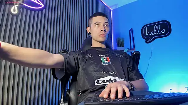 Snapshot of Jefer_rick_ chatting on 11-09-25, 12:14 Jefer rick online show from 11-09-25, 12:14