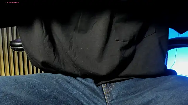 Snapshot of Jefer_rick_ chatting on 11-11-25, 12:27 Jefer rick online show from 11-11-25, 12:27