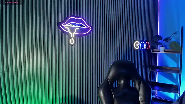 Snapshot of Jefer_rick_ chatting on 11-14-25, 12:04 Jefer rick online show from 11-14-25, 12:04