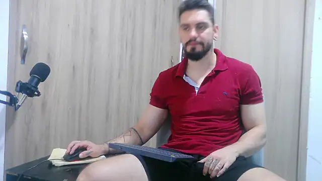 Aaron kwok28 online show from 11-18-25, 10:25