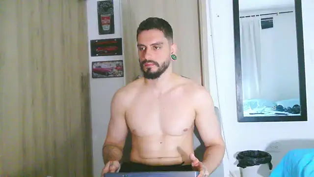 Aaron kwok28 online show from 03-01-26, 12:12