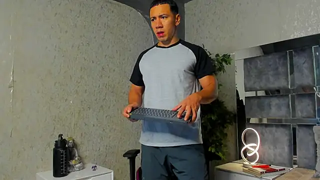 marc ginale online show from 10-11-25, 02:48