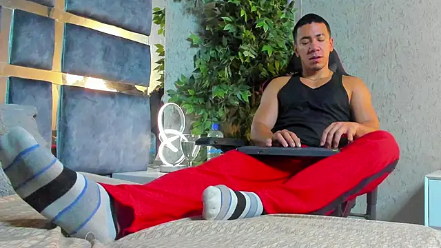 marc ginale online show from 11-26-25, 01:12