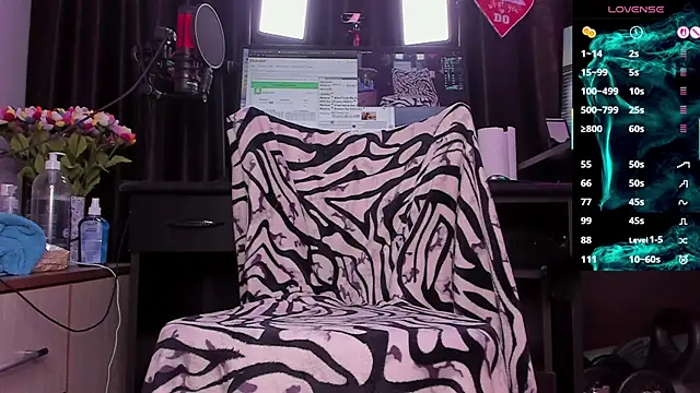 Raissa sky26 online show from 07-14-26, 03:00