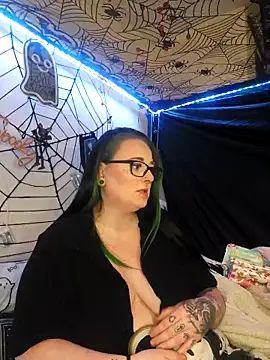 Snapshot of Bunny_Cummings chatting on 11-28-25, 10:01 Bunny Cummings online show from 11-28-25, 10:01