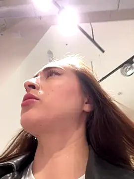 Holly Play online show from 09-15-25, 10:15