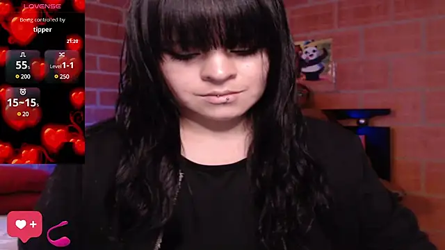 Snapshot of Valerydirty_dark chatting on 12-14-24, 08:51 Valerydirty dark online show from 12-14-24, 08:51