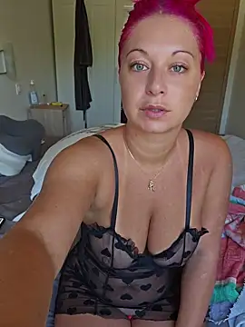 Chaudesquirt online show from 07-22-26, 09:12