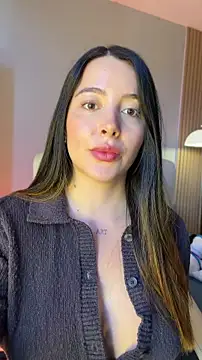Alessia-miller  online show from 06-17-26, 09:49