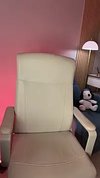 Alessia-miller  online show from 06-19-26, 12:59