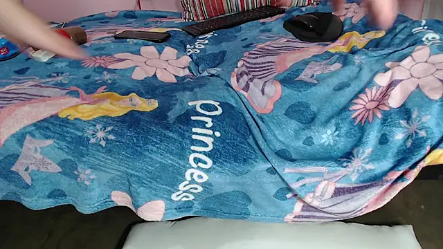 Snapshot of sweet_princess707 chatting on 09-13-25, 11:48 sweet princess707 online show from 09-13-25, 11:48