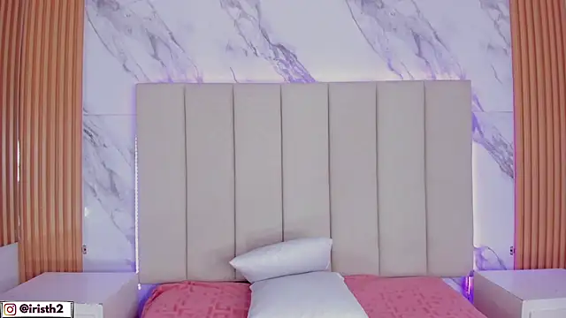 Snapshot of Iris_Thompson_ chatting on 12-15-25, 10:14 Iris Thompson online show from 12-15-25, 10:14