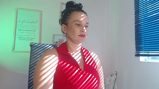 Snapshot of lucy_diiaz chatting on 01-29-25, 08:35 lucy diiaz online show from 01-29-25, 08:35