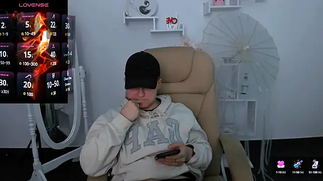 Dolly  Queen  online show from 01-20-25, 08:50