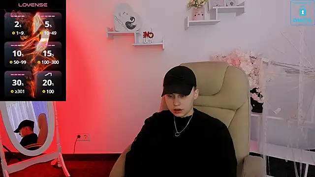 Dolly  Queen  online show from 02-07-25, 08:53