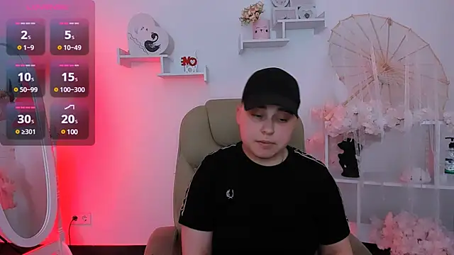 Dolly  Queen  online show from 03-20-25, 12:19