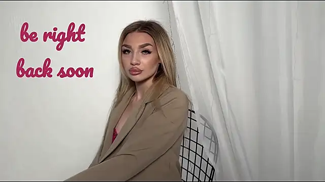 Ella Milla online show from 04-01-26, 01:34