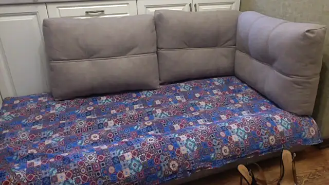 Snapshot of AlinaSosnova chatting on 02-23-25, 09:48 AlinaSosnova online show from 02-23-25, 09:48