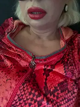 Snapshot of luna_14 chatting on 10-03-25, 06:43 luna 14 online show from 10-03-25, 06:43