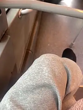 Snapshot of luna_14 chatting on 10-30-25, 08:05 luna 14 online show from 10-30-25, 08:05