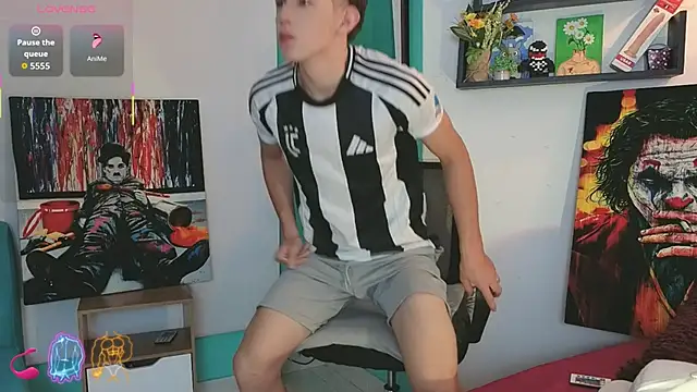 flowers18 online show from 04-20-26, 11:39