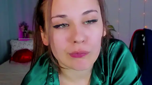 Makima lee online show from 02-08-25, 04:47