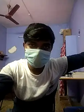 Tamilandteluguboy14 online show from 12-18-25, 10:54