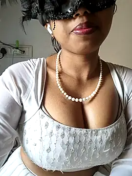 sandy naughty online show from 11-20-25, 10:04