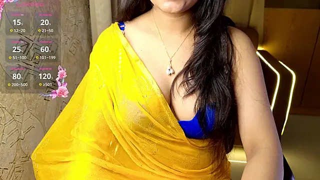 Snapshot of Punjabi_Queen1 chatting on 12-15-24, 09:13 Punjabi Queen1 online show from 12-15-24, 09:13