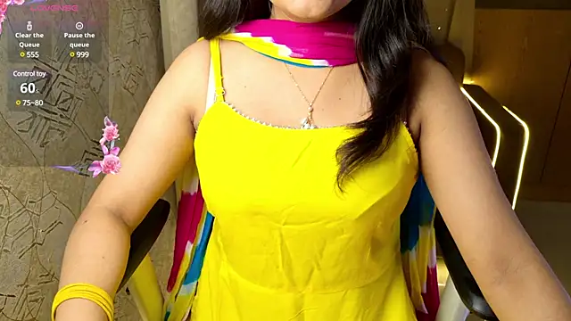 Snapshot of Punjabi_Queen1 chatting on 12-19-24, 04:02 Punjabi Queen1 online show from 12-19-24, 04:02