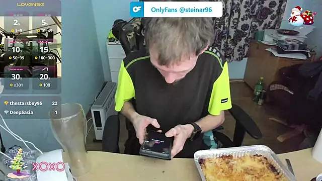 Snapshot of sexy264329 chatting on 12-05-24, 06:11 sexy264329 online show from 12-05-24, 06:11