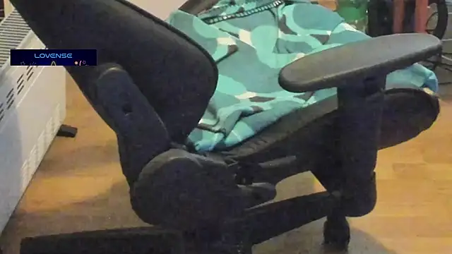 Snapshot of sexy264329 chatting on 03-05-25, 02:56 sexy264329 online show from 03-05-25, 02:56