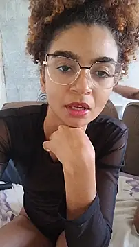 Emanuelle manu online show from 04-17-26, 04:10