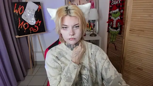 Snapshot of mekurisu chatting on 12-16-25, 01:21 mekurisu online show from 12-16-25, 01:21