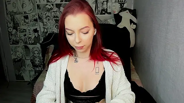 Snapshot of Martha_Cameron chatting on 11-29-25, 08:12 Martha Cameron online show from 11-29-25, 08:12