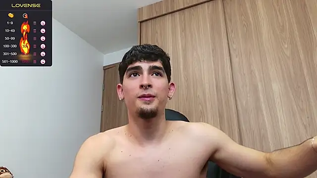 Snapshot of zenn_rush1 chatting on 12-13-24, 07:43 zenn rush1 online show from 12-13-24, 07:43