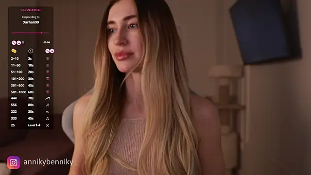 Coconutkittyy online show from 03-17-25, 09:34