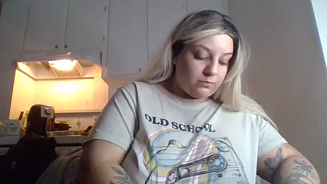 Snapshot of Lilithsincity chatting on 12-18-24, 06:21 Lilithsincity online show from 12-18-24, 06:21