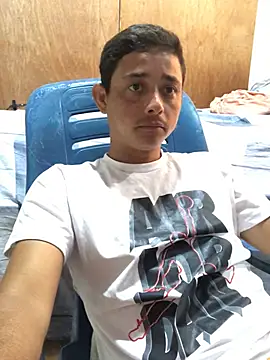 isacalejandroo online show from 02-02-25, 07:57