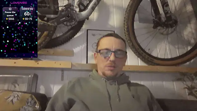 Snapshot of 420Curvybabe chatting on 12-09-24, 08:12 420Curvybabe online show from 12-09-24, 08:12