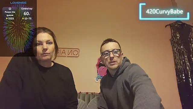 Snapshot of 420Curvybabe chatting on 01-06-25, 07:13 420Curvybabe online show from 01-06-25, 07:13