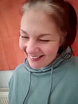 Snapshot of 420Curvybabe chatting on 03-03-25, 05:29 420Curvybabe online show from 03-03-25, 05:29