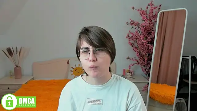 Funny bunnyy online show from 12-05-24, 08:33