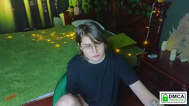 Funny bunnyy online show from 01-31-25, 04:36