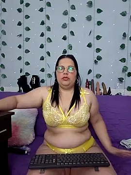 kiara scottt online show from 02-11-26, 08:30