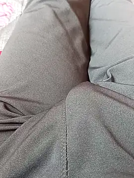 Fanindear online show from 03-20-25, 06:08