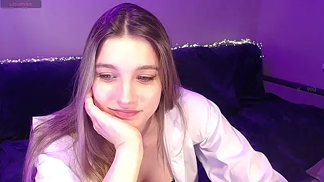 Abigail Wills online show from 04-22-26, 03:46