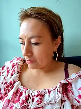 Snapshot of sussy_185 chatting on 01-29-25, 08:04 sussy 185 online show from 01-29-25, 08:04