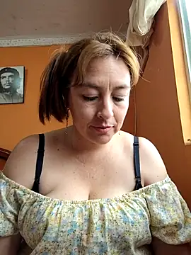 Snapshot of sussy_185 chatting on 03-14-25, 07:23 sussy 185 online show from 03-14-25, 07:23