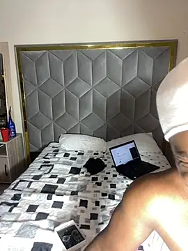 PuddingHotPot online show from 04-28-26, 09:31